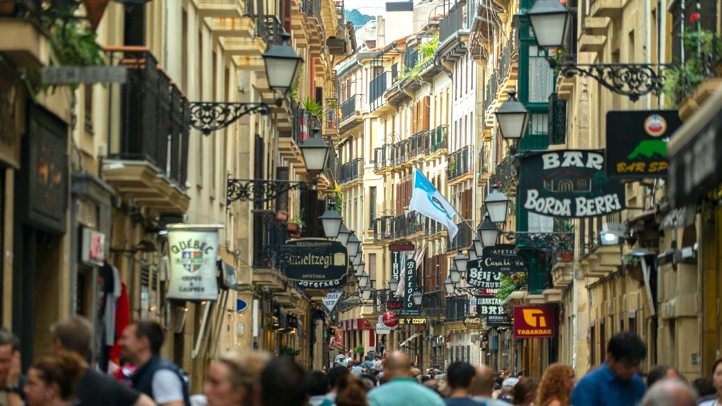 スペイン旅行 サンセバスティアン バル {{brizy_dc_image_alt imageSrc=